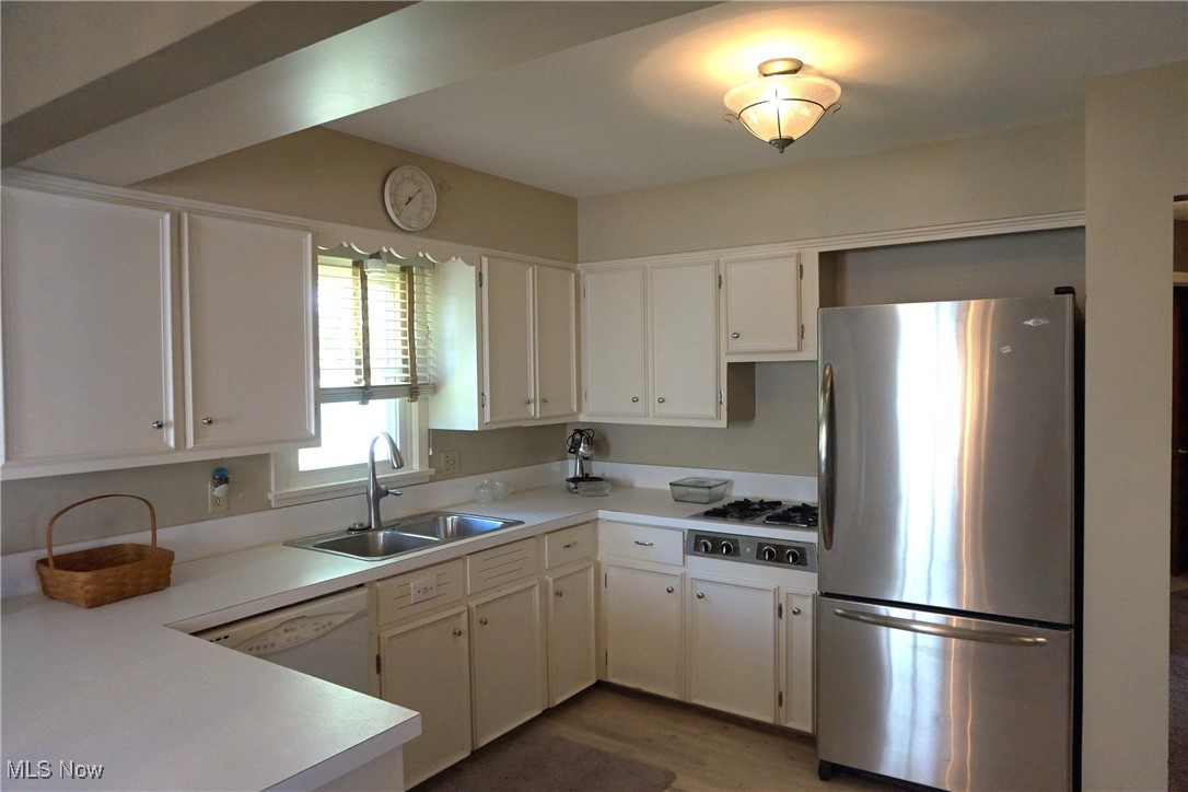 3114 W Edgerton Road Silver Lake OH 44224