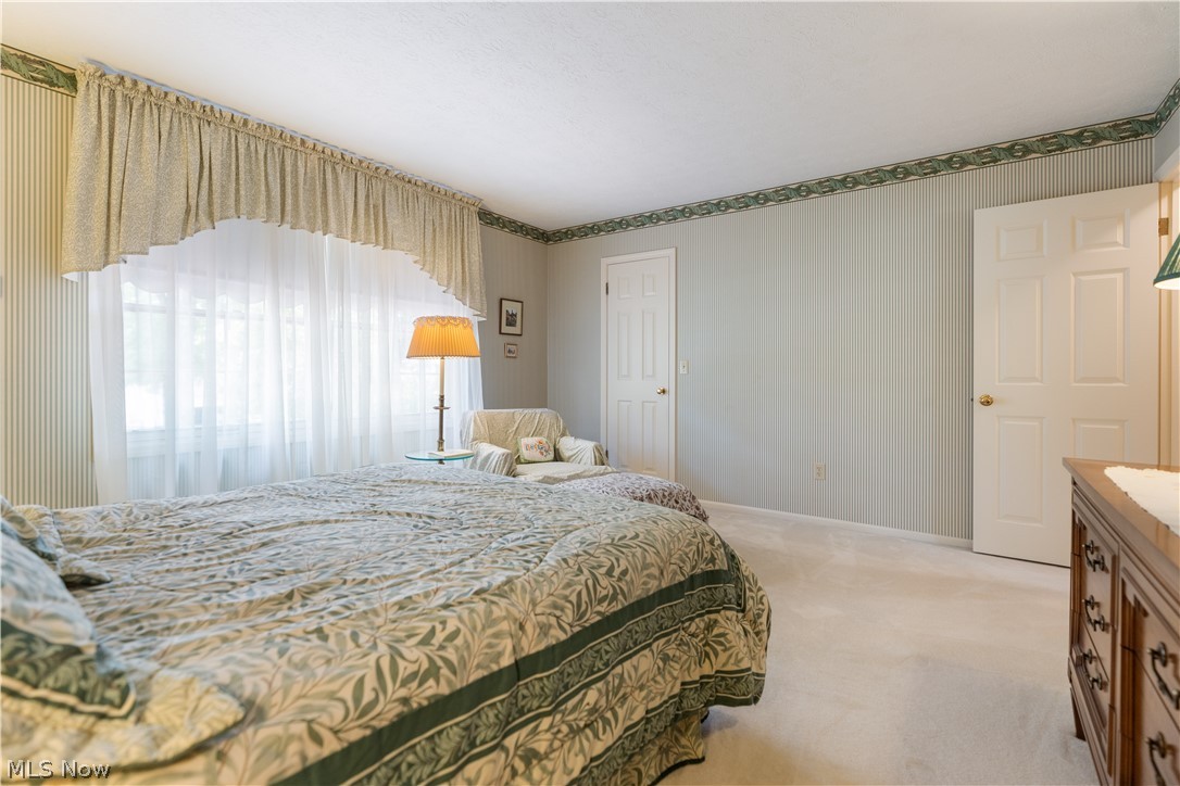 5233 Limerick Avenue NW North Canton OH 44720