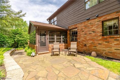 5233 Limerick Avenue NW North Canton OH 44720