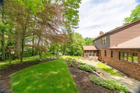 5233 Limerick Avenue NW North Canton OH 44720