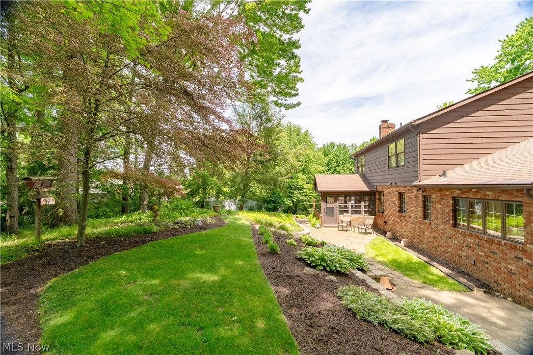 5233 Limerick Avenue NW North Canton OH 44720