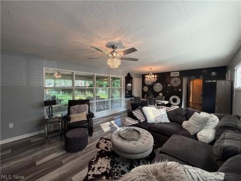 6407 Newland Road Parma Heights OH 44130