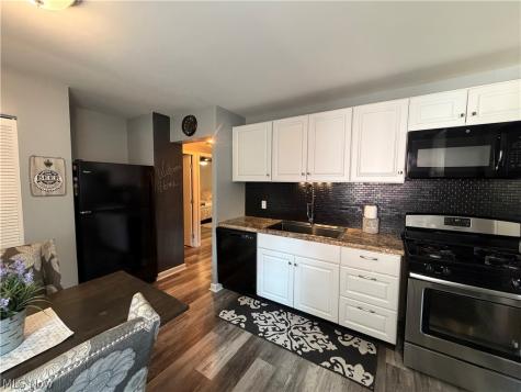 6407 Newland Road Parma Heights OH 44130