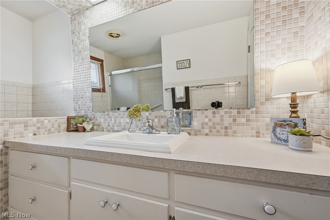 6787 Kirby Avenue NE Canton OH 44721