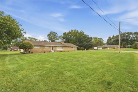 6787 Kirby Avenue NE Canton OH 44721