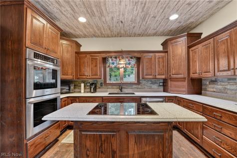 1615 W Market Street Orrville OH 44667