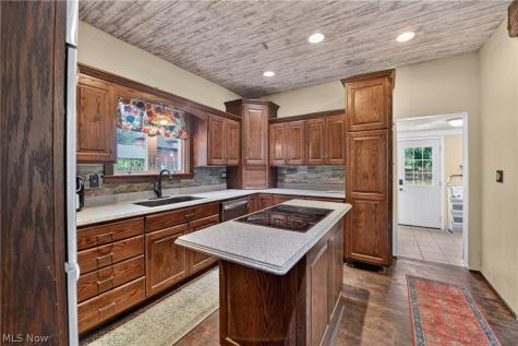 1615 W Market Street Orrville OH 44667