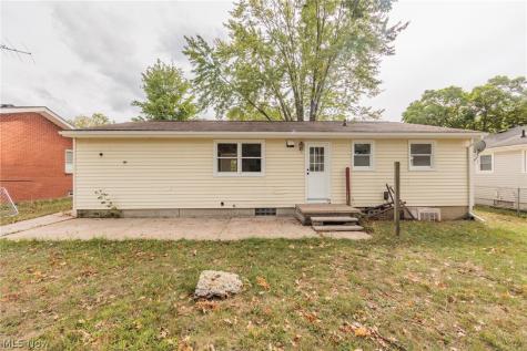 1218 W 44th Street Lorain OH 44053