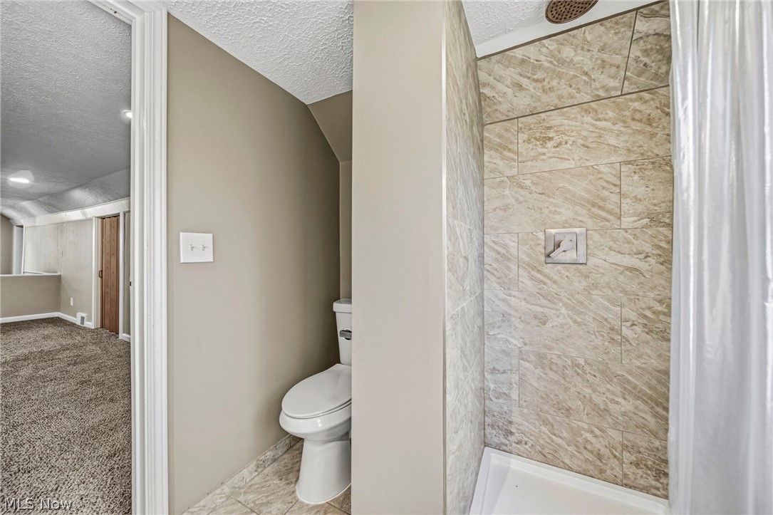 913 Glenside Road South Euclid OH 44121