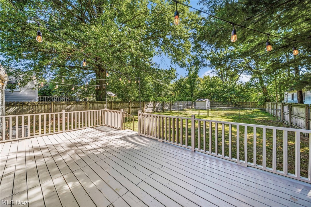 913 Glenside Road South Euclid OH 44121