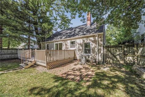 913 Glenside Road South Euclid OH 44121