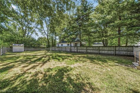 913 Glenside Road South Euclid OH 44121