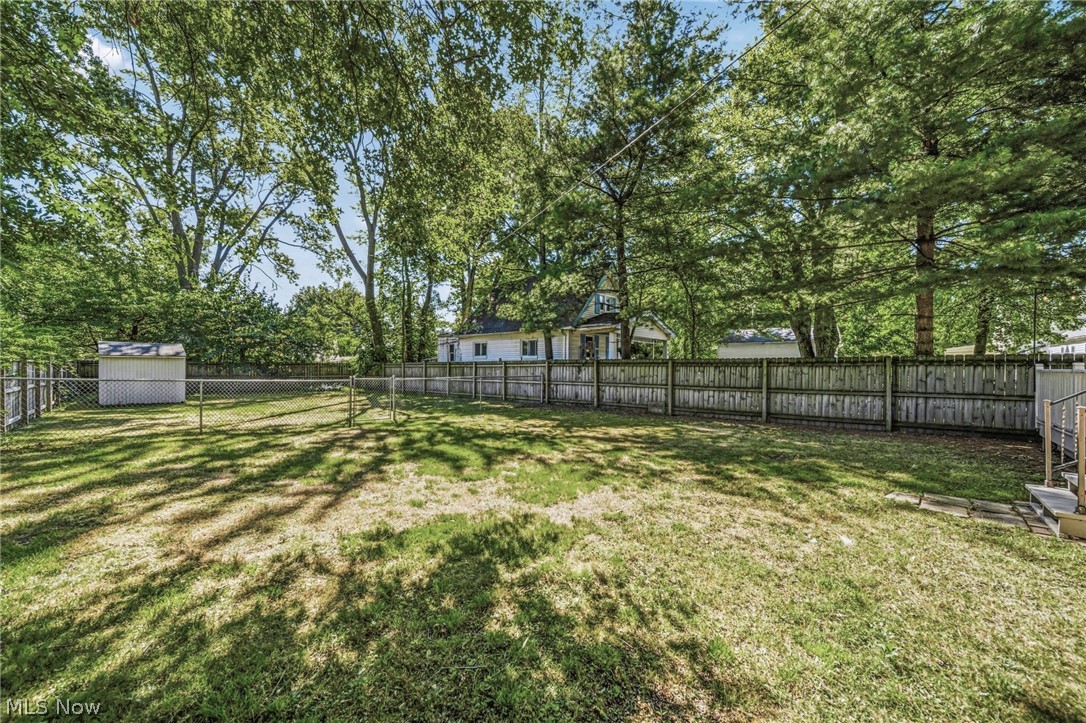 913 Glenside Road South Euclid OH 44121