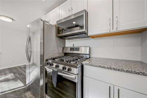 913 Glenside Road South Euclid OH 44121