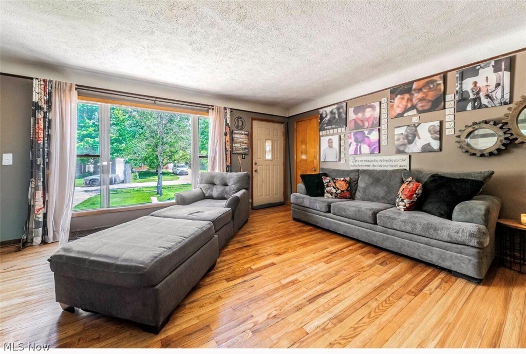 1866 Braeburn Park Drive Euclid OH 44117