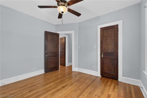 14969 Delaware Avenue Lakewood OH 44107