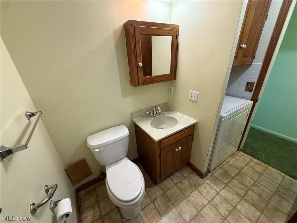 1019 Gordon Square NE Bolivar OH 44612