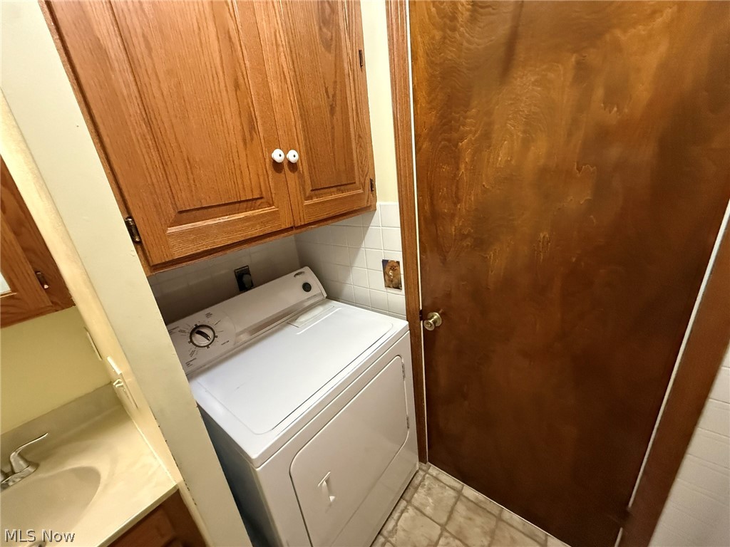 1019 Gordon Square NE Bolivar OH 44612