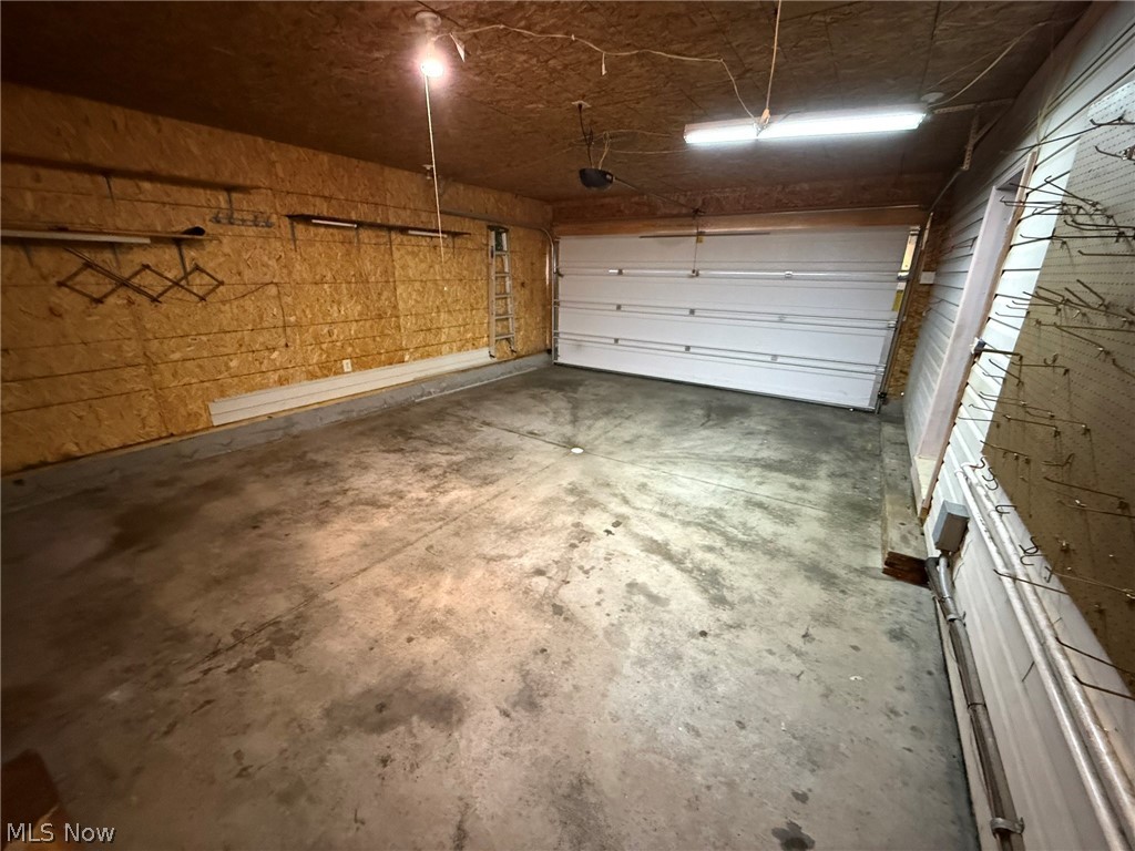 1019 Gordon Square NE Bolivar OH 44612