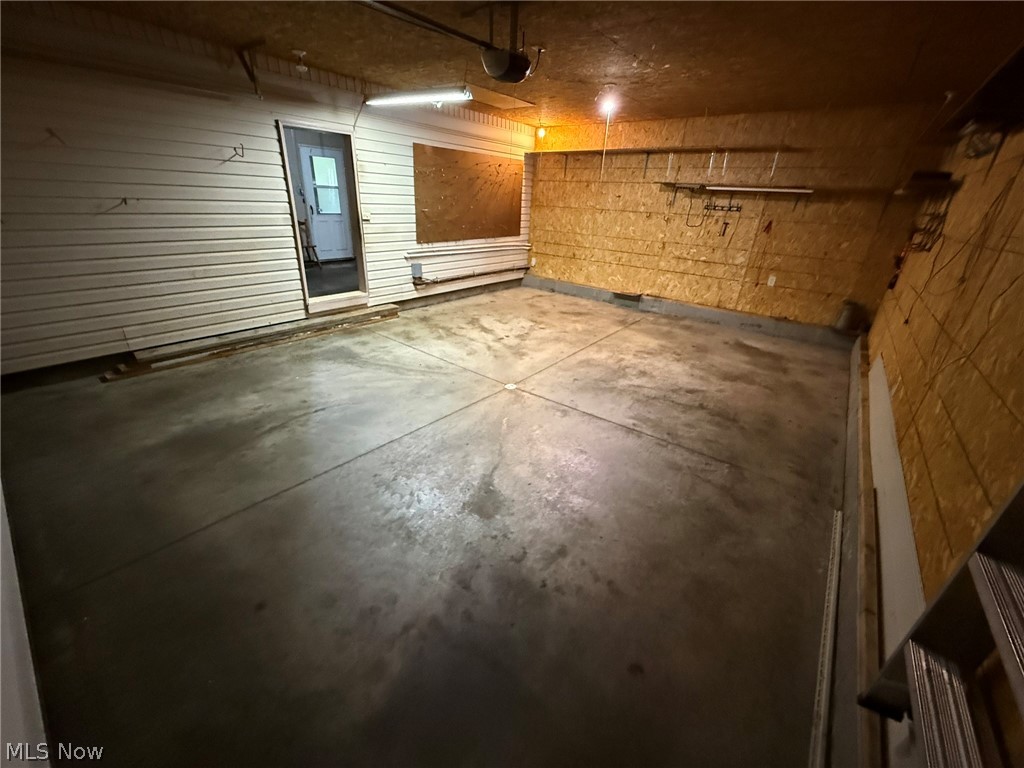 1019 Gordon Square NE Bolivar OH 44612
