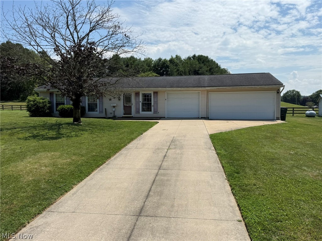 1019 Gordon Square NE Bolivar OH 44612