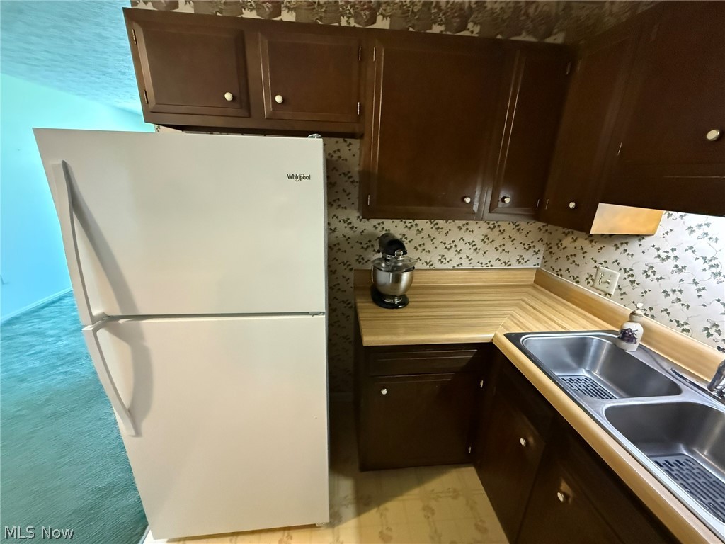 1019 Gordon Square NE Bolivar OH 44612