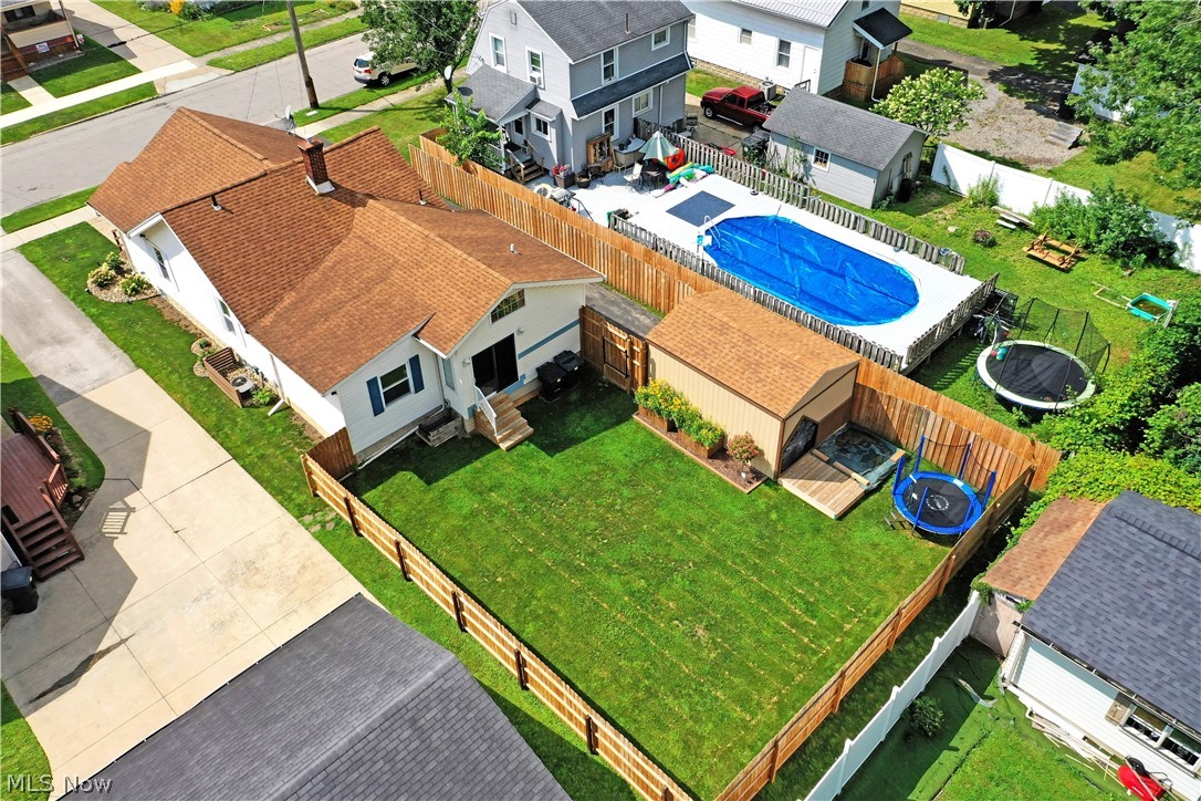 1806 Sheridan Avenue NE Warren OH 44483