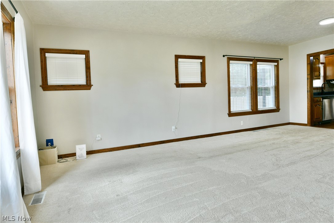 1806 Sheridan Avenue NE Warren OH 44483