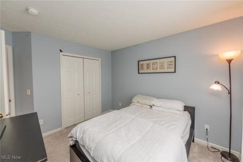 160 Stonepointe Drive Berea OH 44017