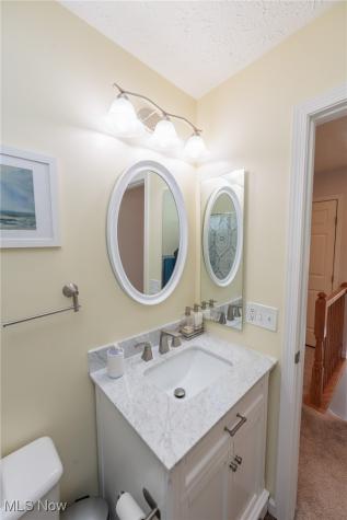 160 Stonepointe Drive Berea OH 44017