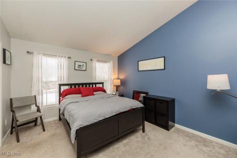 160 Stonepointe Drive Berea OH 44017