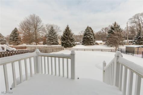 160 Stonepointe Drive Berea OH 44017