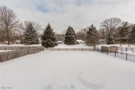 160 Stonepointe Drive Berea OH 44017