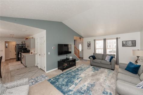 160 Stonepointe Drive Berea OH 44017