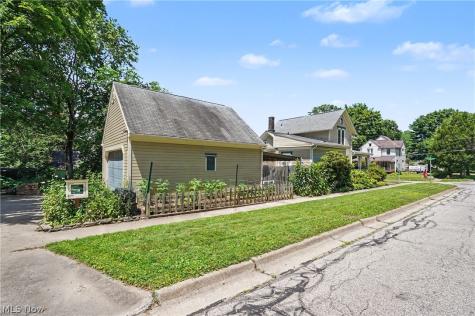 236 E Williams Street Kent OH 44240
