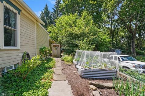 236 E Williams Street Kent OH 44240