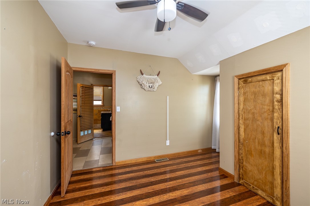 2030 W 100th Street Lakewood OH 44102
