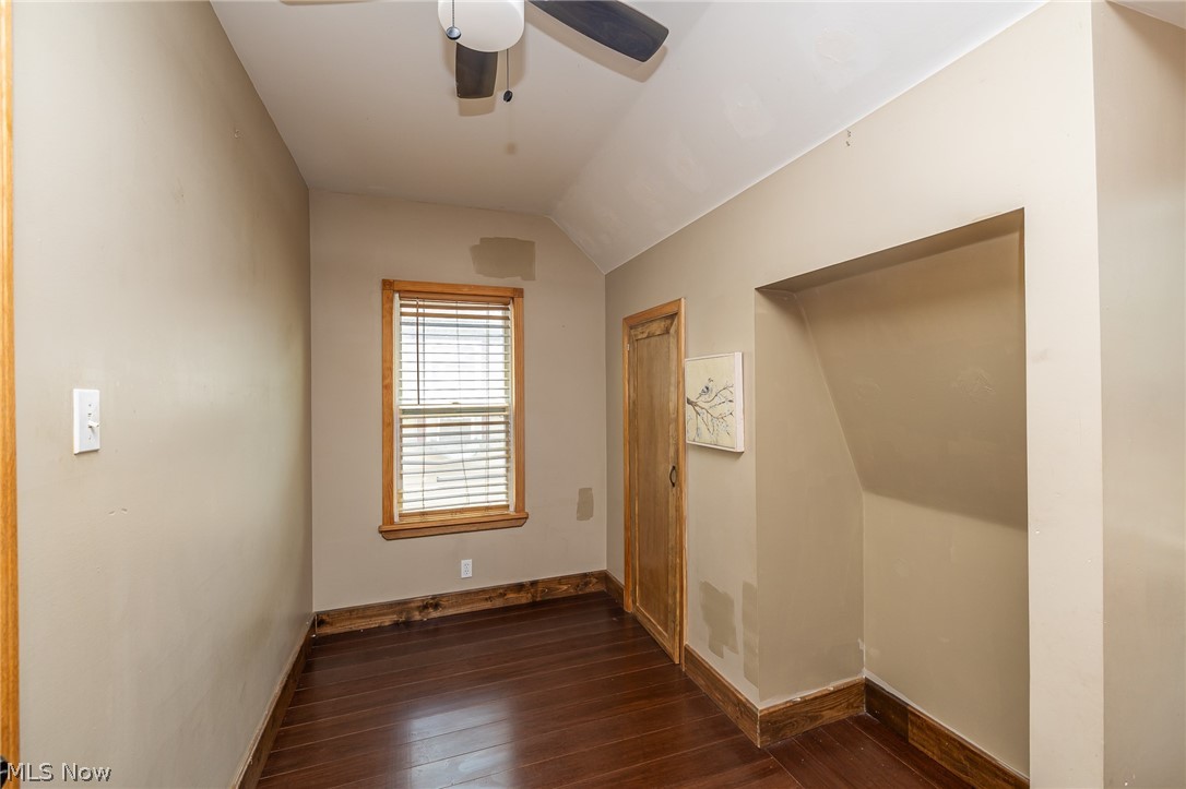 2030 W 100th Street Lakewood OH 44102