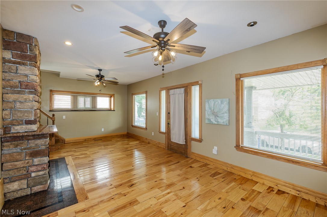2030 W 100th Street Lakewood OH 44102