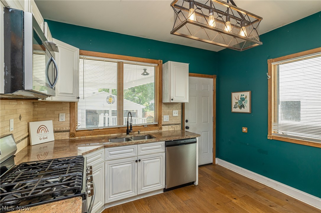 2030 W 100th Street Lakewood OH 44102