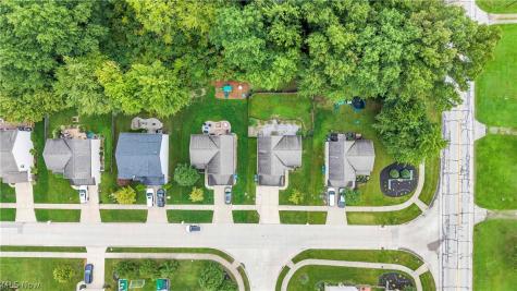 9812 Seton Drive Olmsted Twp OH 44138