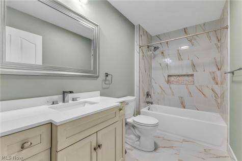 9812 Seton Drive Olmsted Twp OH 44138