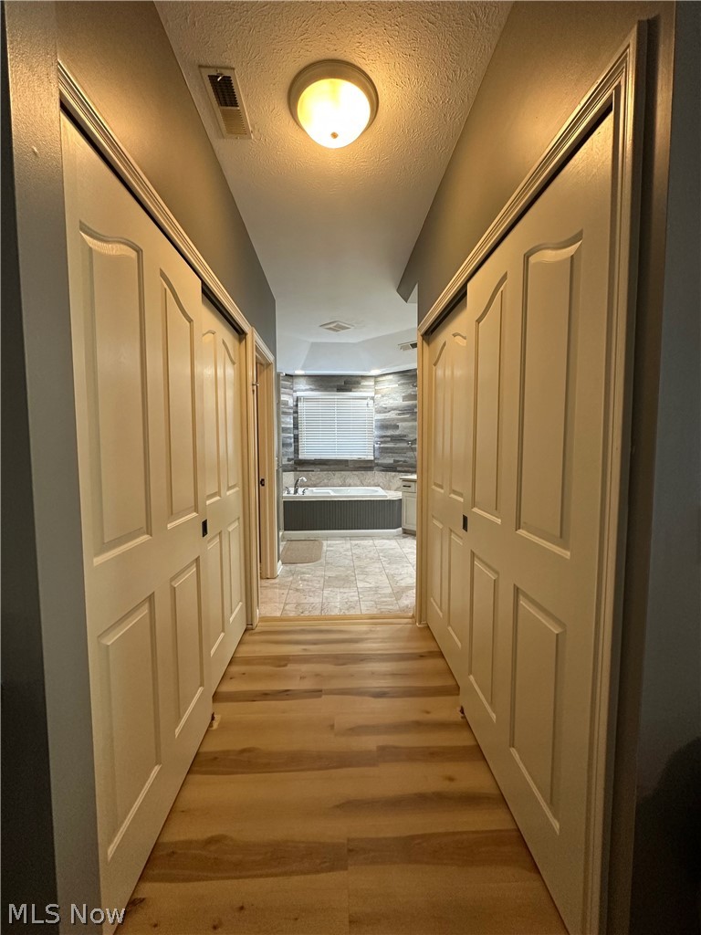 21766 Woodfield Trail Strongsville OH 44149