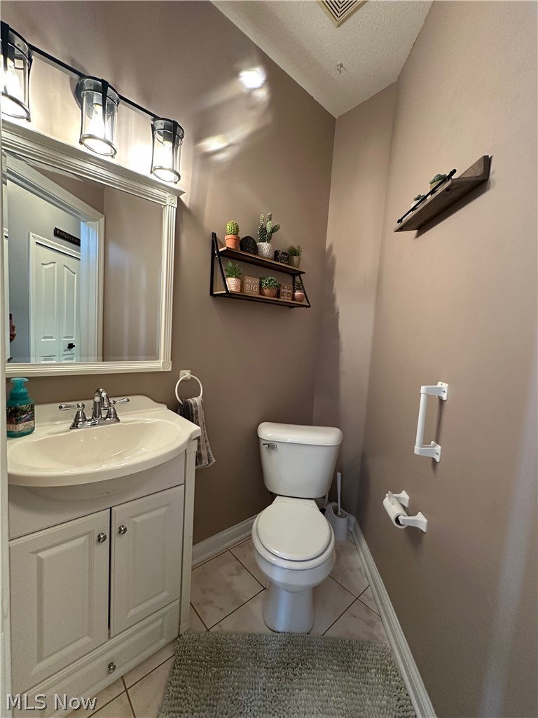 21766 Woodfield Trail Strongsville OH 44149
