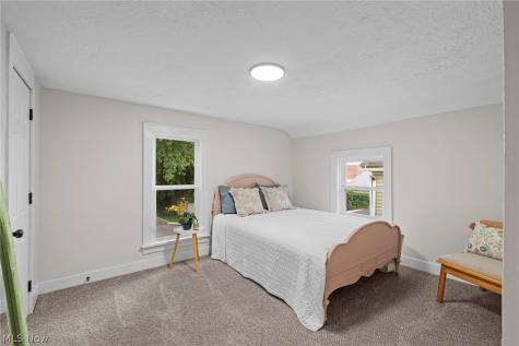 109 15th Street NW Barberton OH 44203
