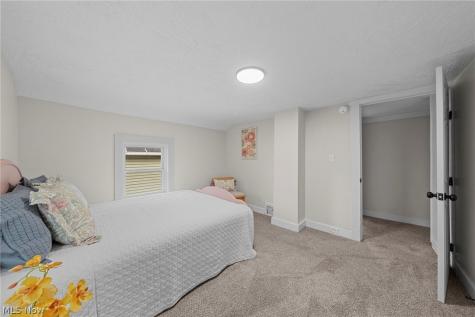 109 15th Street NW Barberton OH 44203