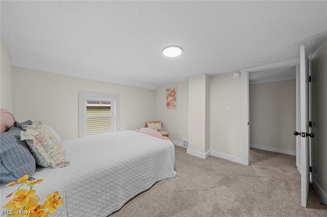 109 15th Street NW Barberton OH 44203