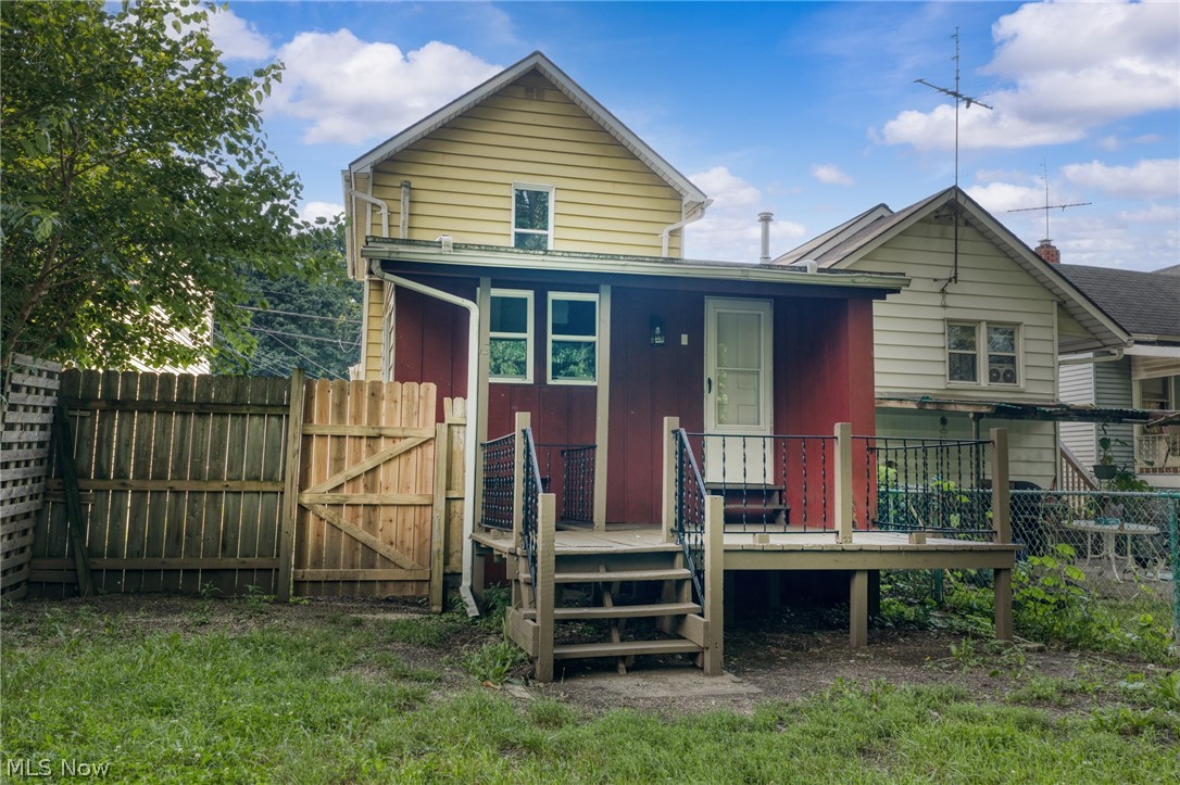 109 15th Street NW Barberton OH 44203