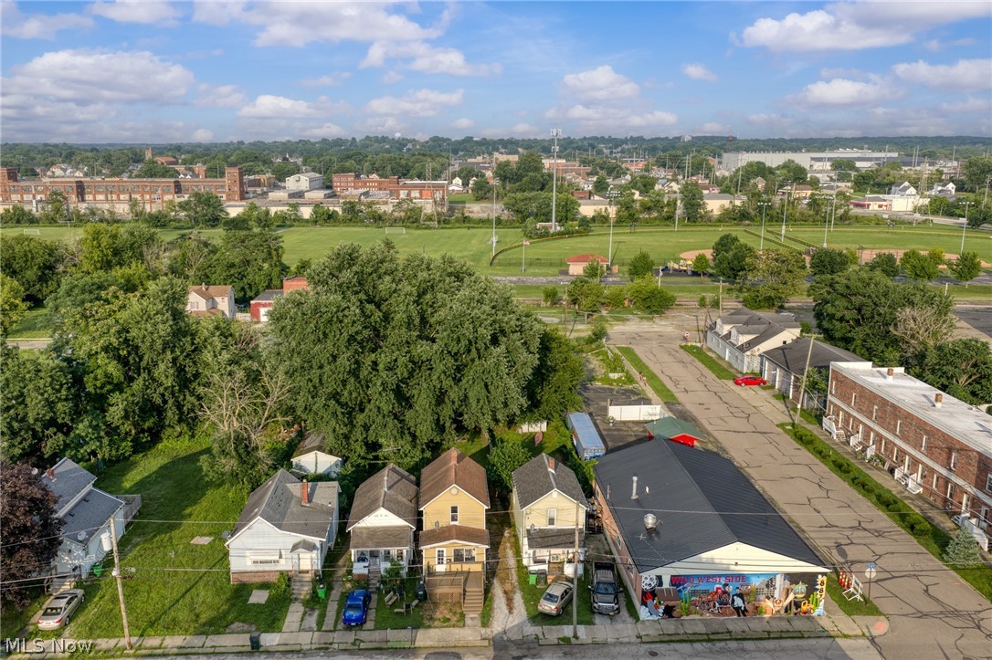 109 15th Street NW Barberton OH 44203