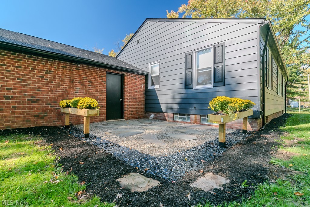 11649 E Hill Drive Chesterland OH 44026
